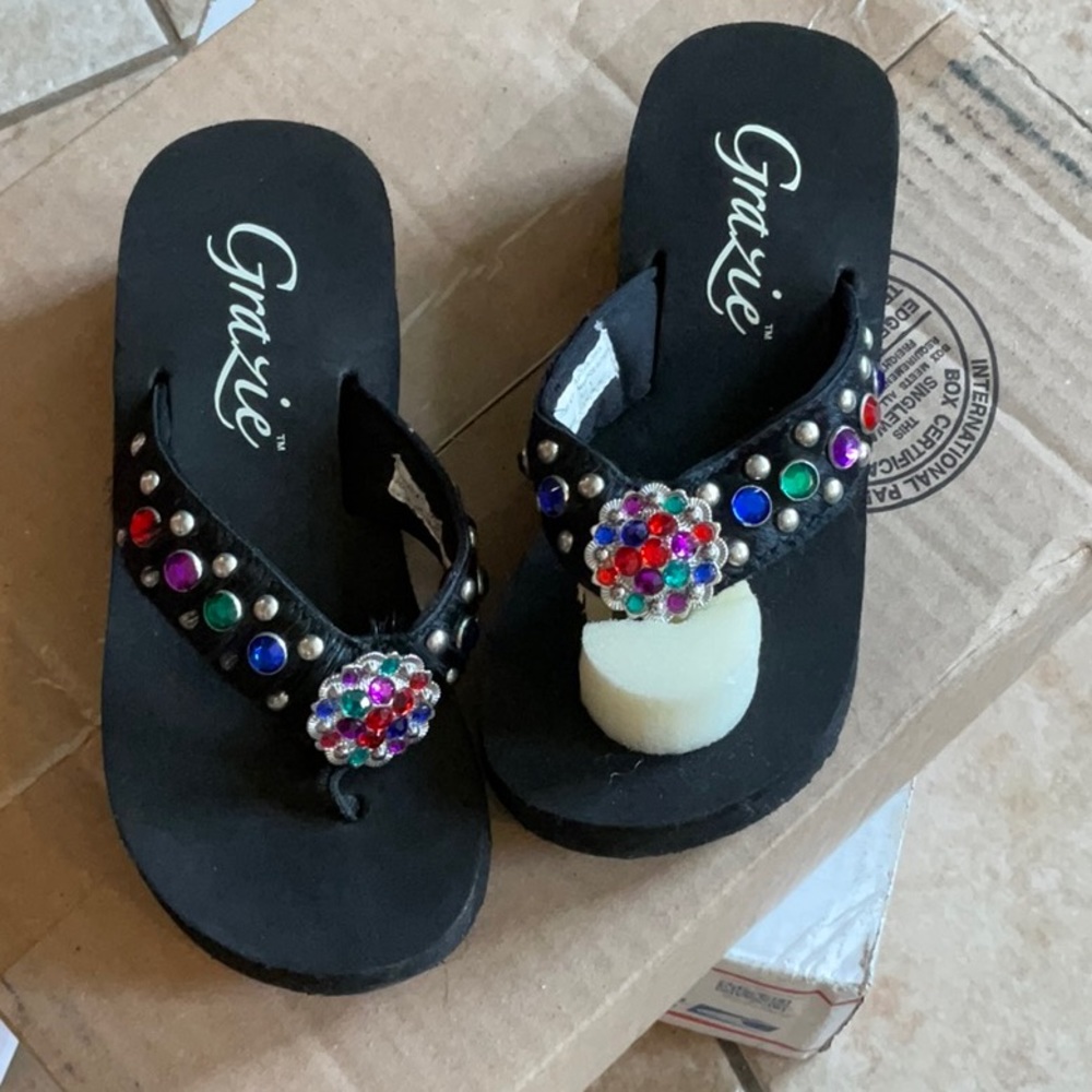 Gracie Kids Music Black & Multi Colored Leather Sandals Size 1, NWOB